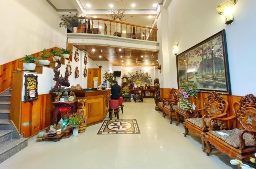 Gold Night Hotel Da Lat Exterior photo