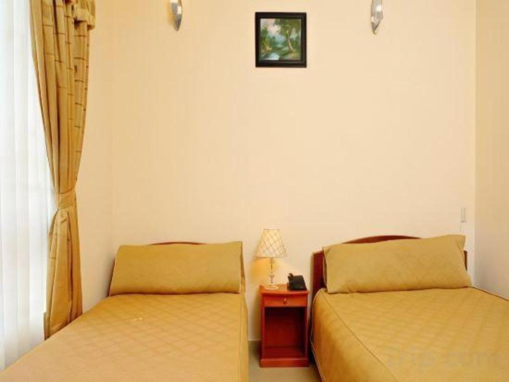 Gold Night Hotel Da Lat Exterior photo