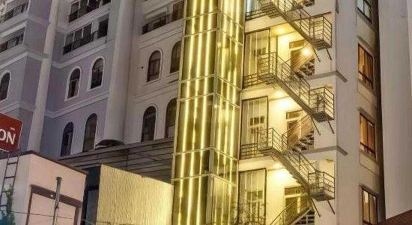 Gold Night Hotel Da Lat Exterior photo