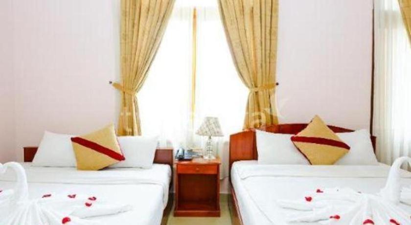 Gold Night Hotel Da Lat Exterior photo