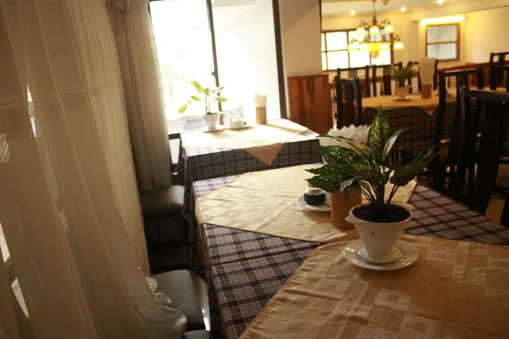 Gold Night Hotel Da Lat Exterior photo